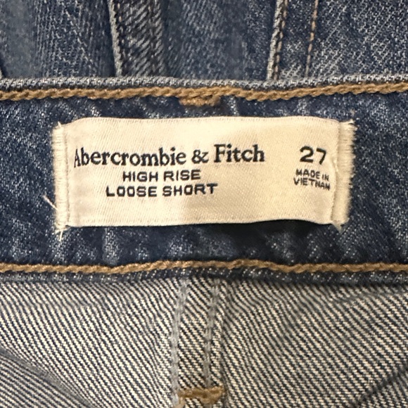 ABERCROMBIE High Rise Loose Short NWT - Picture 14 of 15
